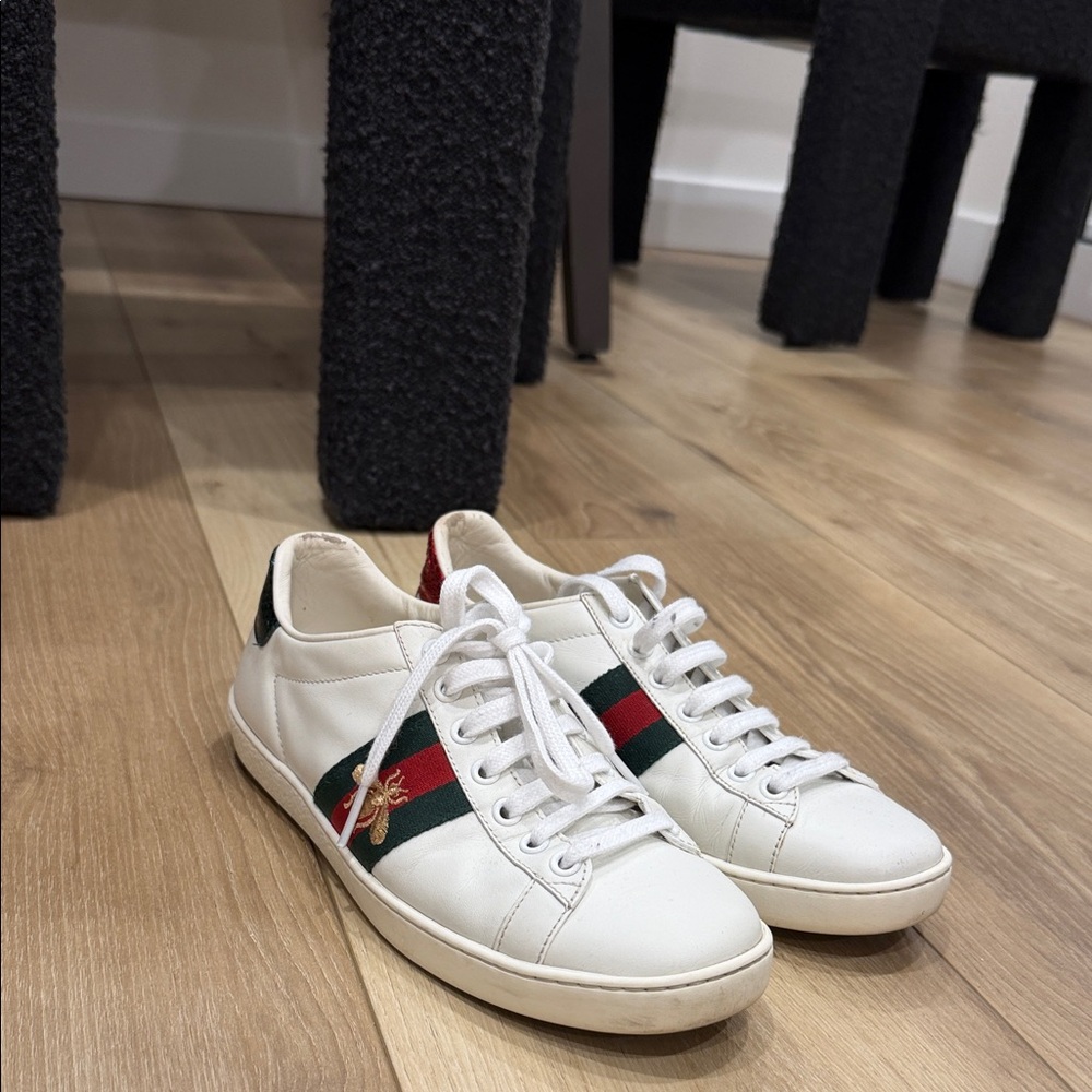 Gucci White Sneakers with Green and Red Stripes